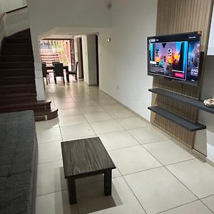Casa En Nueva Cordoba Con Patio Y Asador